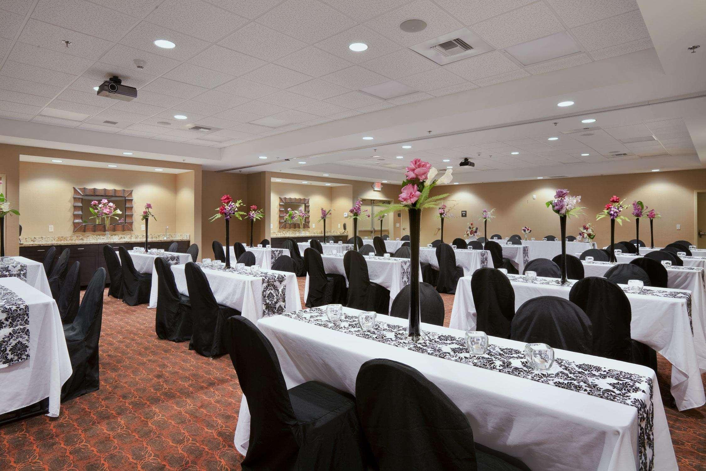Hampton Inn & Suites Williston Instalações foto