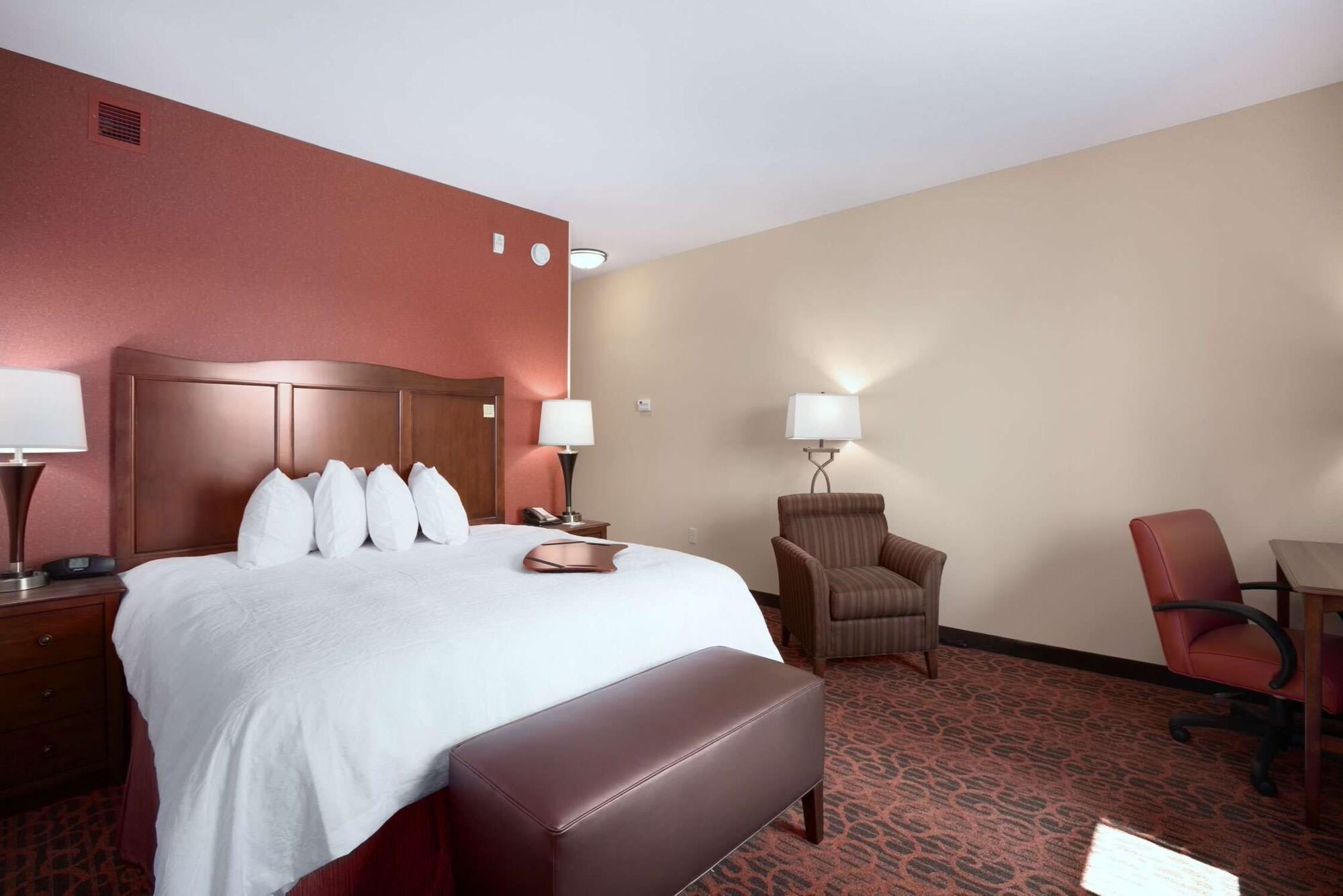 Hampton Inn & Suites Williston Exterior foto
