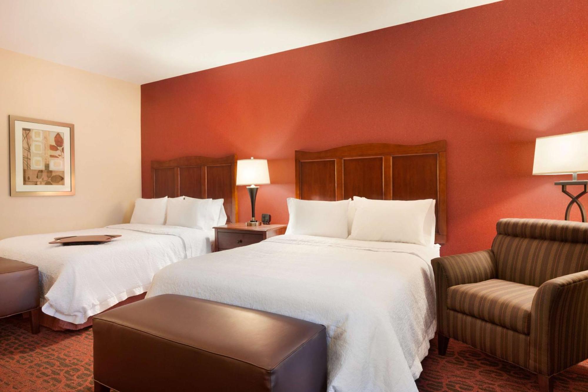 Hampton Inn & Suites Williston Exterior foto